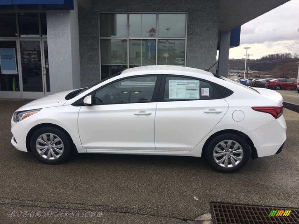 2018 Accent SE - Frost White Pearl / Beige photo #7