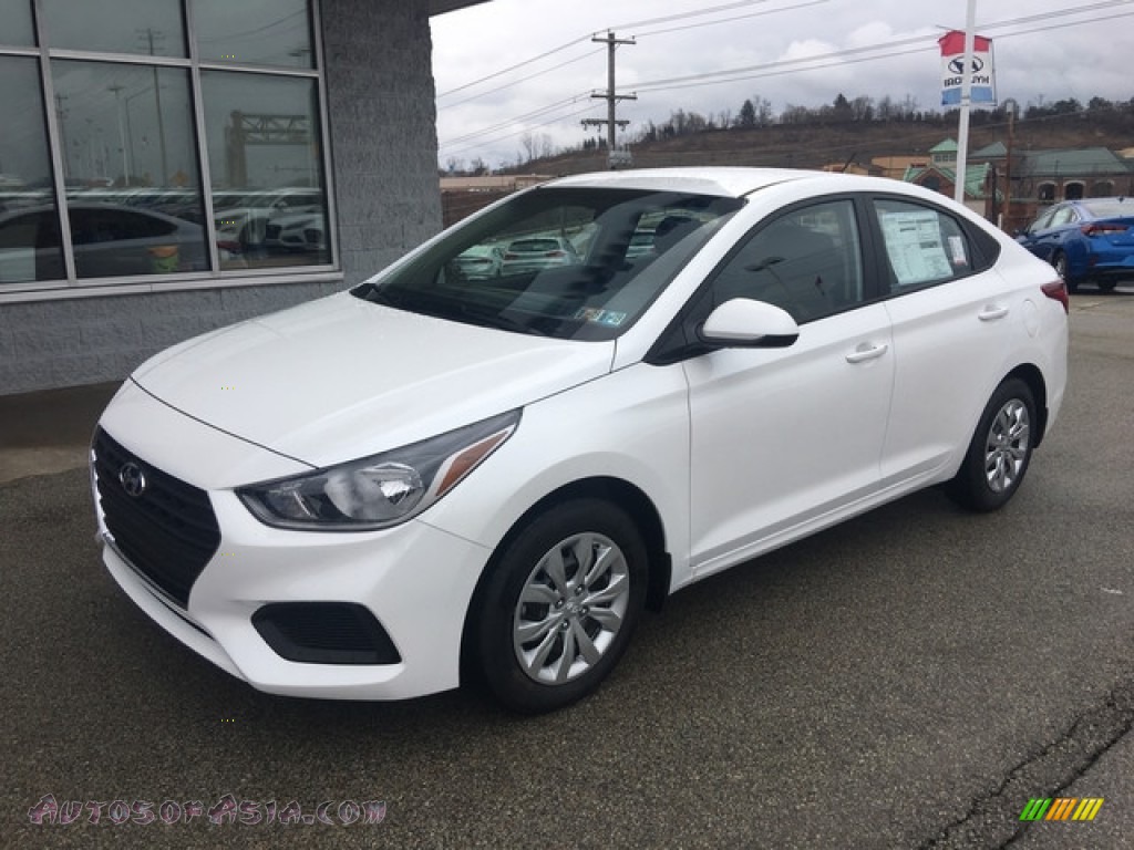 2018 Accent SE - Frost White Pearl / Beige photo #8