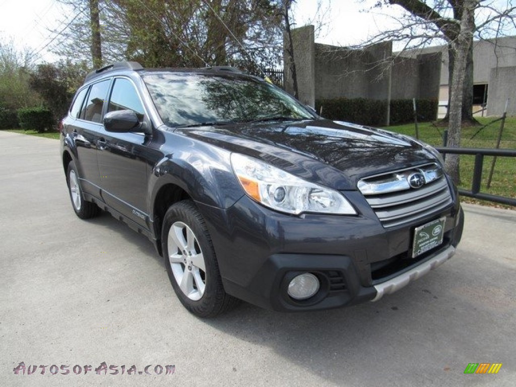 2013 Outback 2.5i Limited - Graphite Gray Metallic / Off Black Leather photo #2