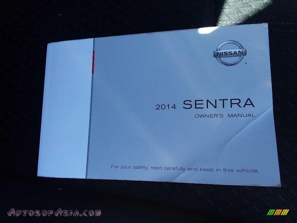 2014 Sentra SR - Aspen White / Charcoal photo #17