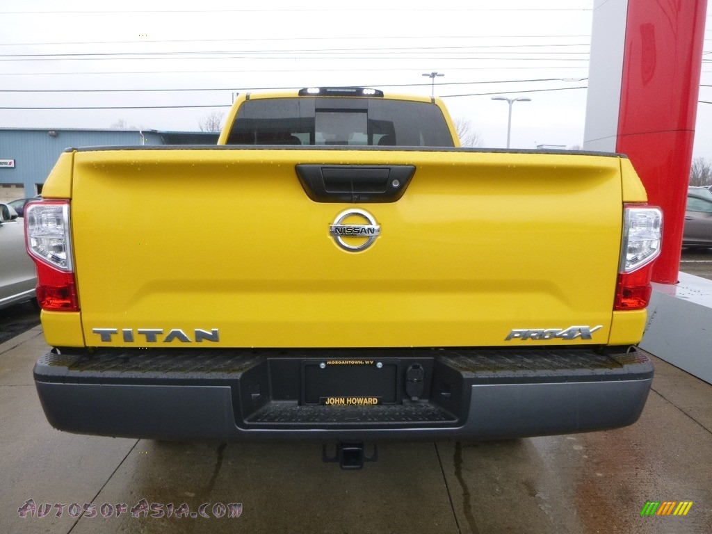 2018 Titan PRO-4X King Cab 4x4 - SolarFlare Yellow / Black photo #4