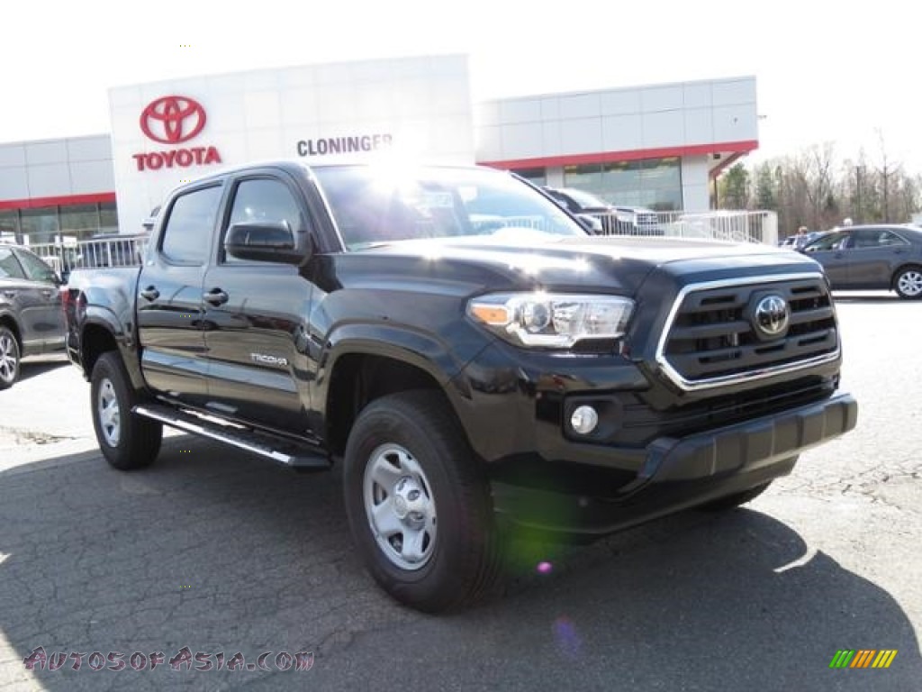 2018 Tacoma SR5 Double Cab - Midnight Black Metallic / Black/Caramel photo #1