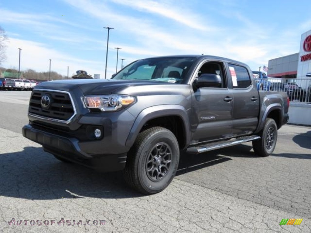 2018 Tacoma SR5 Double Cab - Magnetic Gray Metallic / Cement Gray photo #3