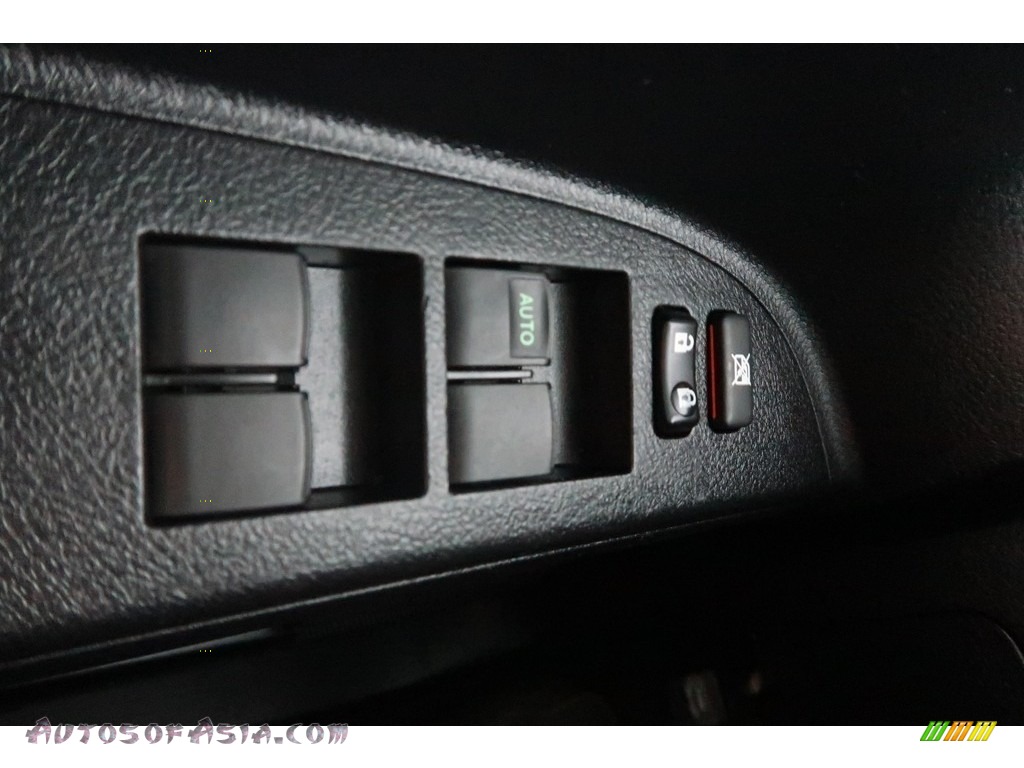 2011 Highlander Limited 4WD - Black / Black photo #40