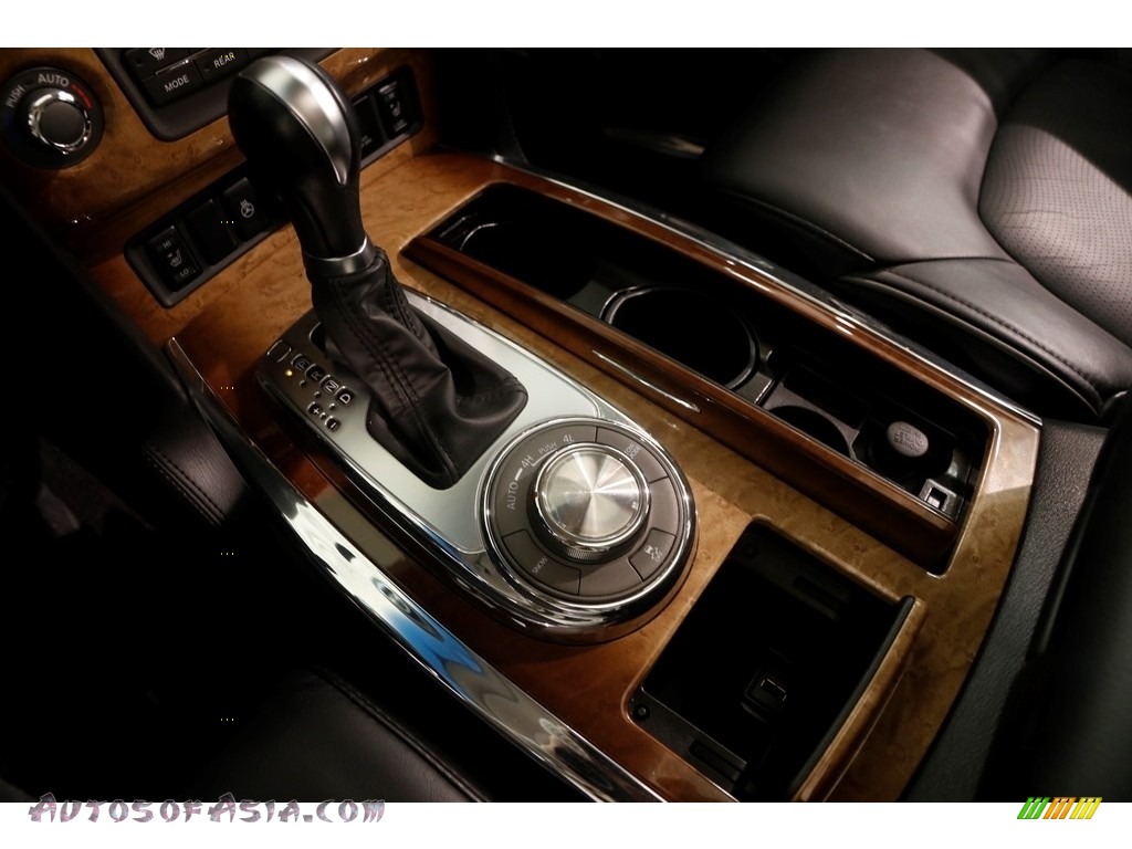 2011 QX 56 4WD - Liquid Platinum / Graphite photo #23