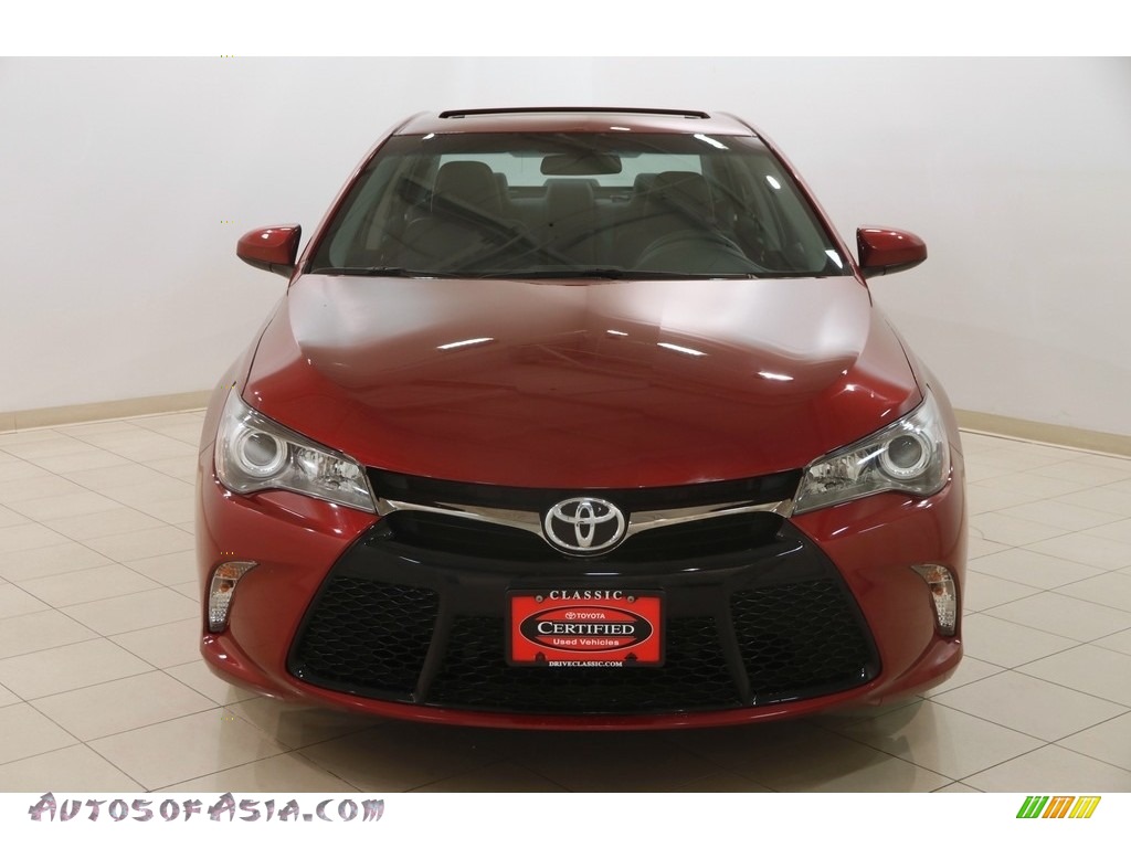 2015 Camry SE - Ruby Flare Pearl / Black photo #2