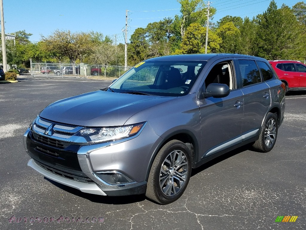 2017 Outlander ES AWC - Mercury Gray Metallic / Black photo #1