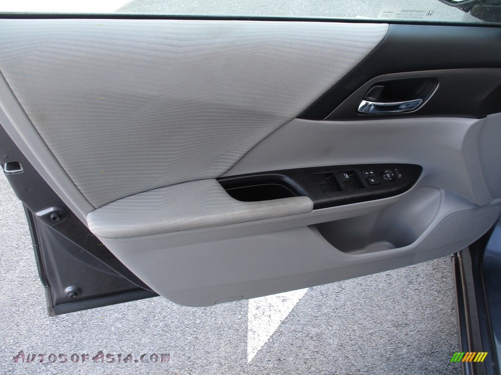 2015 Accord LX Sedan - Modern Steel Metallic / Gray photo #10