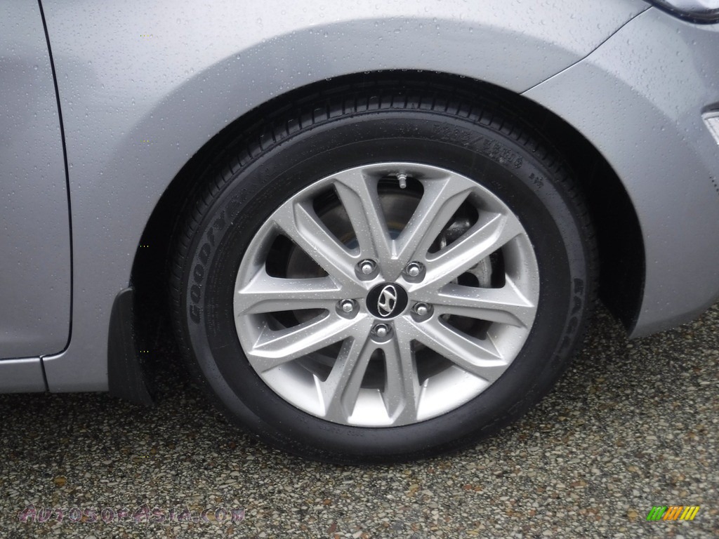 2015 Elantra SE Sedan - Titanium Gray Metallic / Gray photo #3