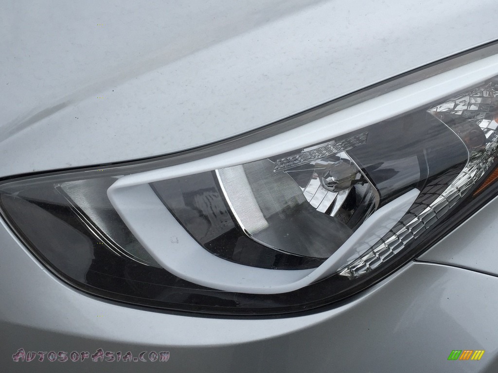 2014 Elantra SE Sedan - Silver / Gray photo #29