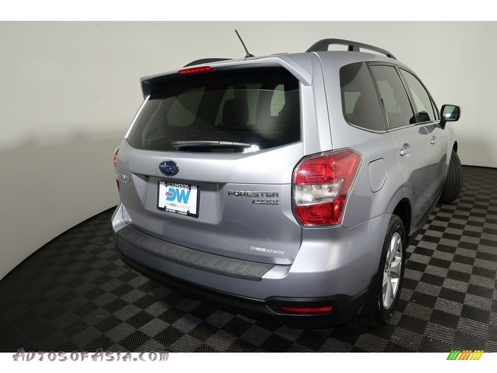 2015 Forester 2.5i Limited - Ice Silver Metallic / Black photo #13