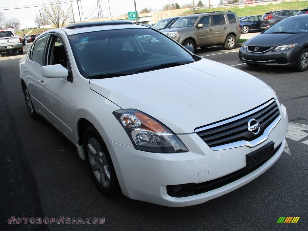 2009 Altima 2.5 S - Winter Frost Pearl / Charcoal photo #8