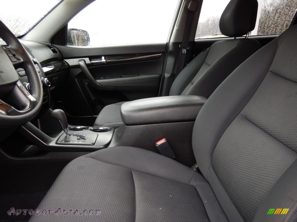 2011 Sorento LX AWD - Bright Silver / Black photo #12