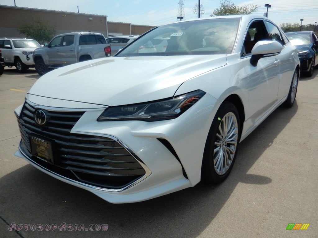 Wind Chill Pearl / Cognac Toyota Avalon Limited