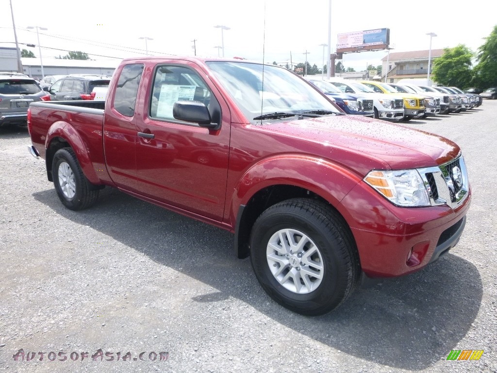 2018 Frontier SV King Cab 4x4 - Cayenne Red / Beige photo #1