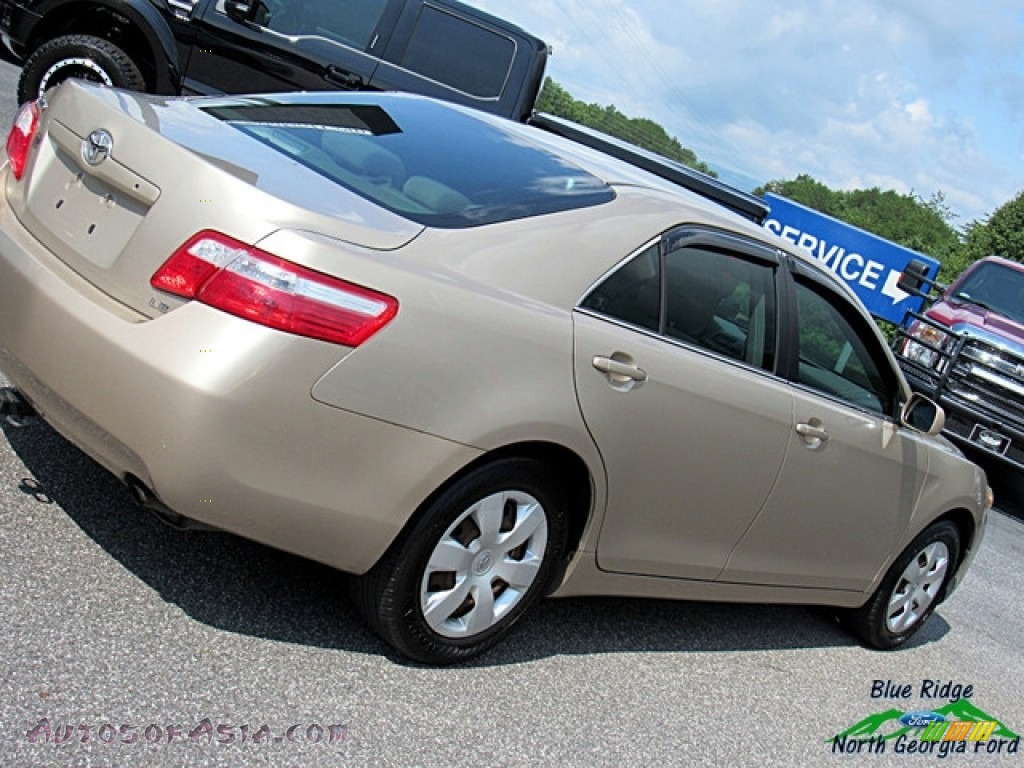 2008 Camry LE - Desert Sand Mica / Bisque photo #22