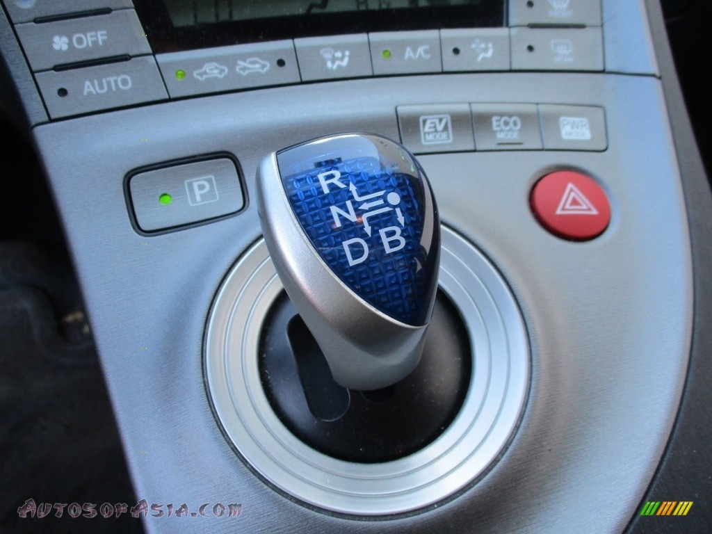 2013 Prius Three Hybrid - Classic Silver Metallic / Misty Gray photo #16