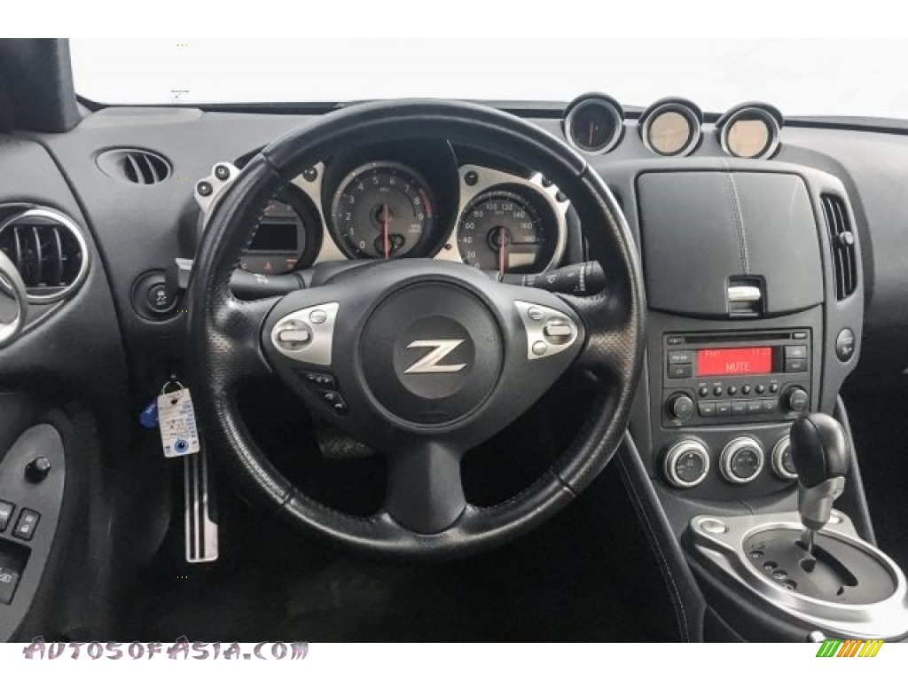 2017 370Z Coupe - Gun Metallic / Black photo #4