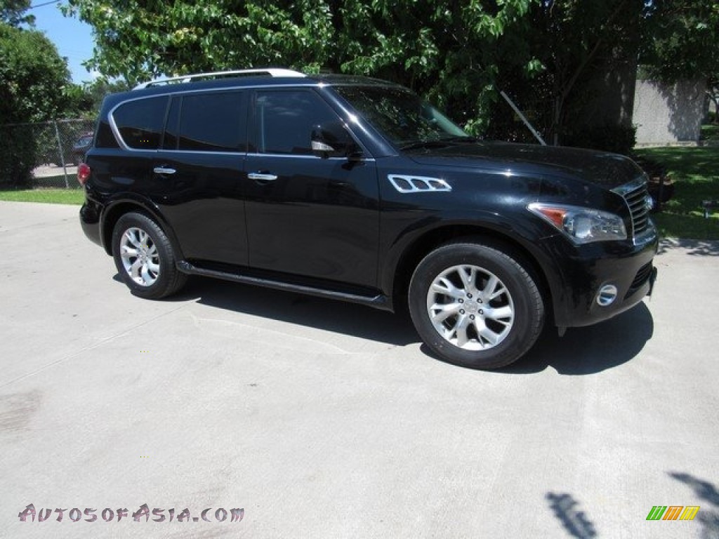 Black Obsidian / Graphite Infiniti QX 56