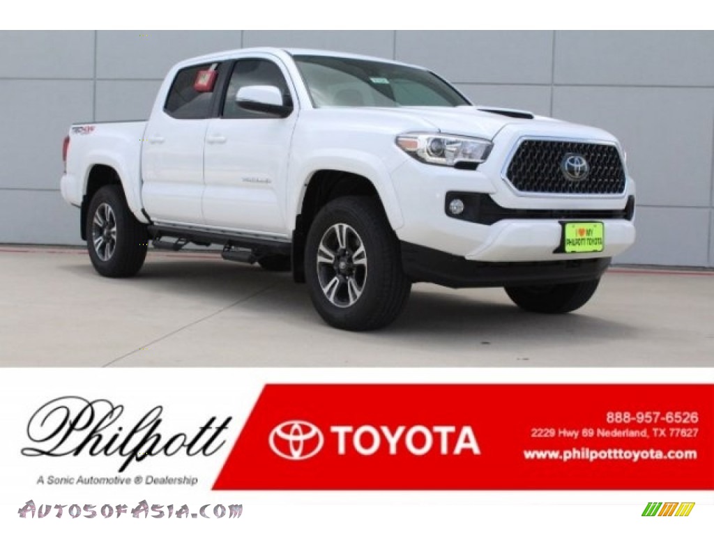 Super White / Graphite w/Gun Metal Toyota Tacoma TRD Sport Double Cab 4x4