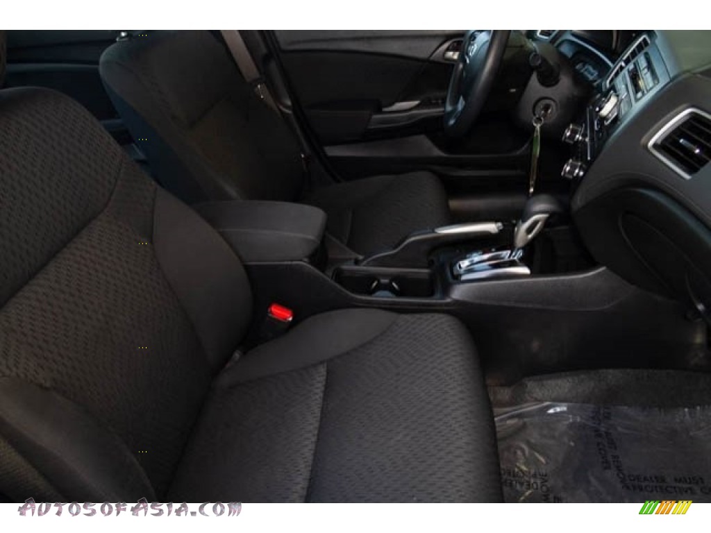 2015 Civic LX Sedan - Alabaster Silver Metallic / Black photo #21