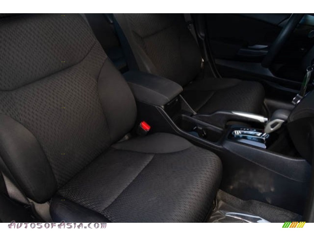 2015 Civic LX Sedan - Alabaster Silver Metallic / Black photo #22