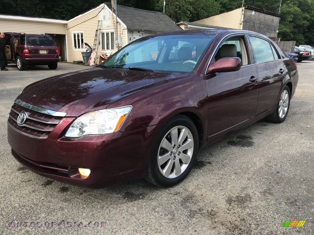 2005 Avalon XLS - Cassis Red Pearl / Light Gray photo #2