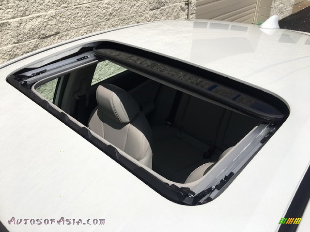 2019 Insight Touring - White Orchid Pearl / Ivory photo #9