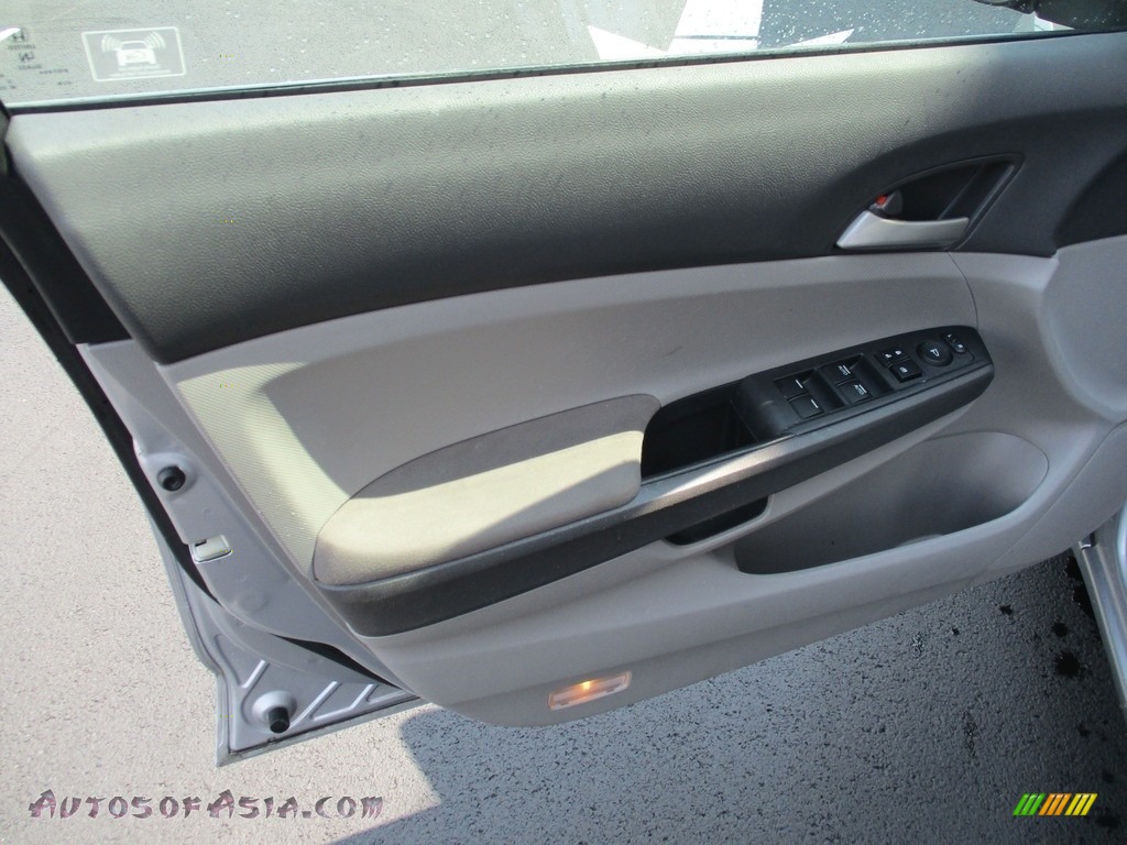 2010 Accord LX-P Sedan - Alabaster Silver Metallic / Gray photo #10