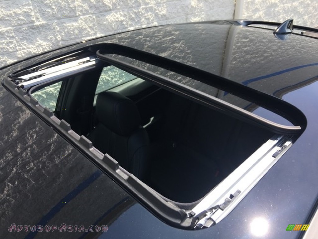 2018 Civic EX-L Navi Hatchback - Crystal Black Pearl / Black photo #9