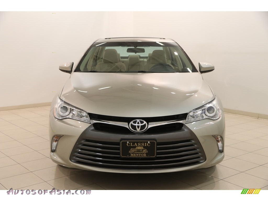2015 Camry LE - Creme Brulee Mica / Almond photo #2
