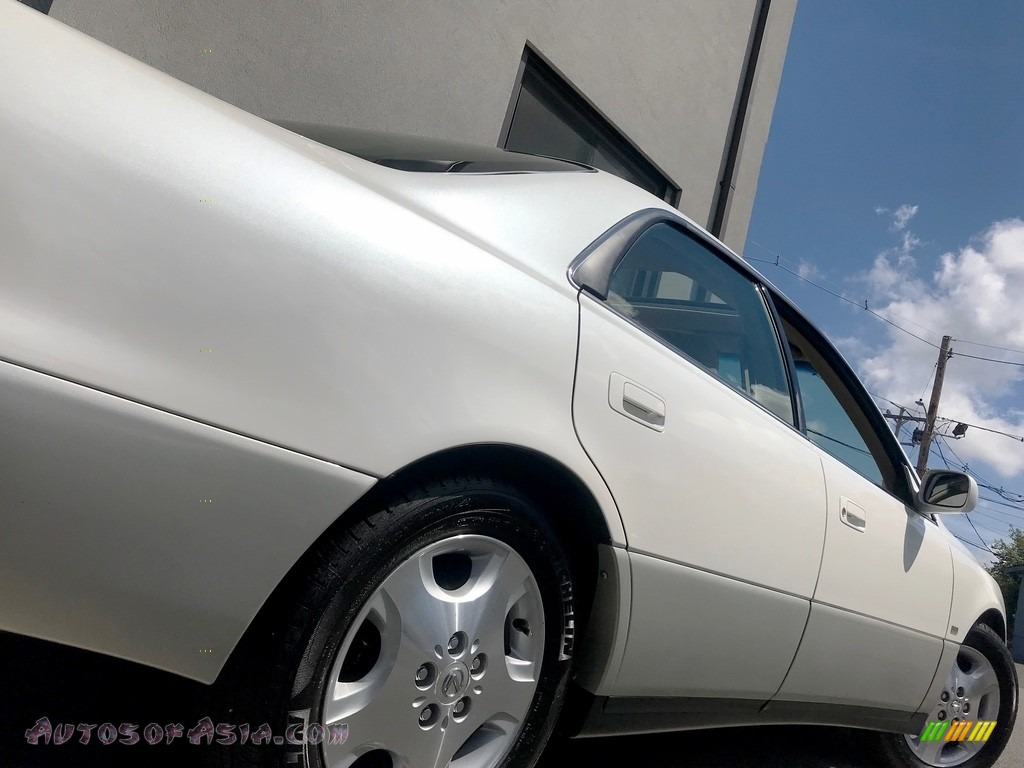 2000 ES 300 Sedan - Diamond White Pearl / Ivory photo #21