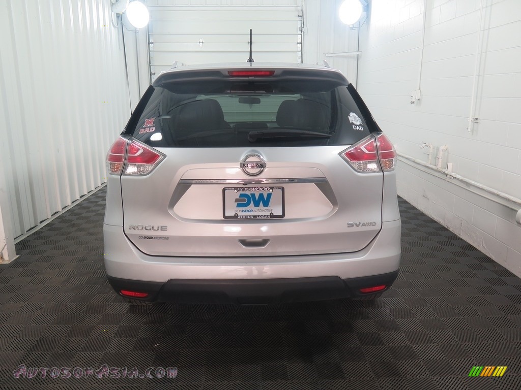 2015 Rogue SV AWD - Brilliant Silver / Charcoal photo #7