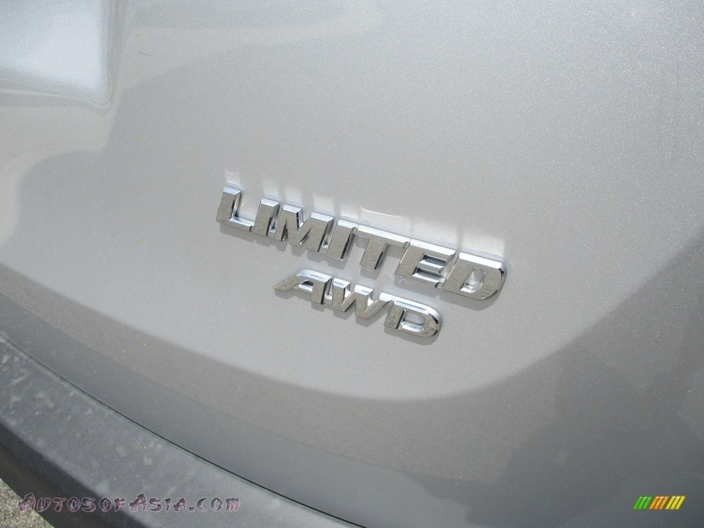 2015 RAV4 Limited AWD - Classic Silver Metallic / Ash photo #4