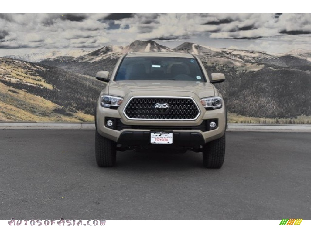 2018 Tacoma TRD Off Road Double Cab 4x4 - Quicksand / Cement Gray photo #2