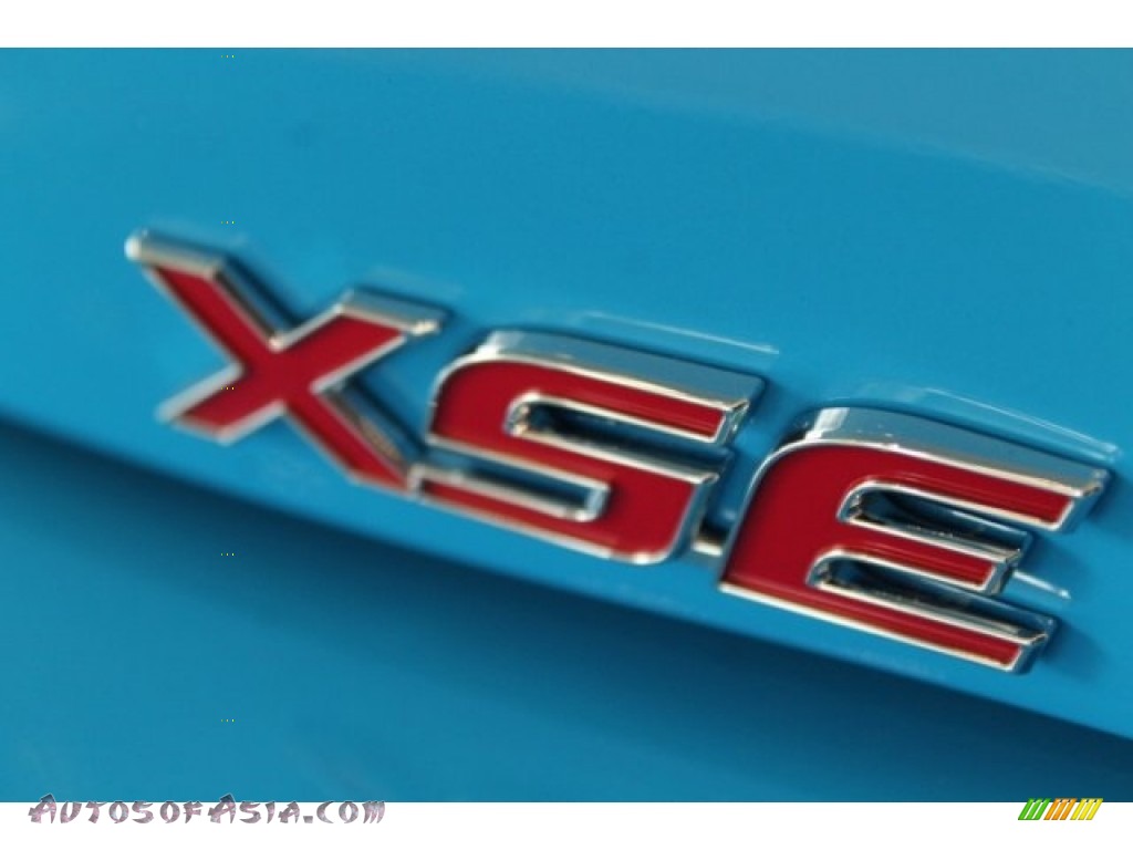 2019 Corolla Hatchback XSE - Blue Flame / Moonstone photo #28