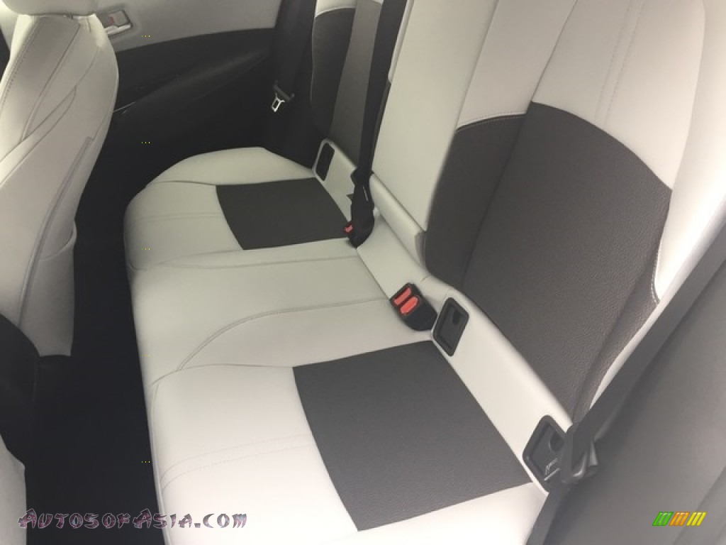 2019 Corolla Hatchback XSE - Blizzard White Pearl / Moonstone photo #12