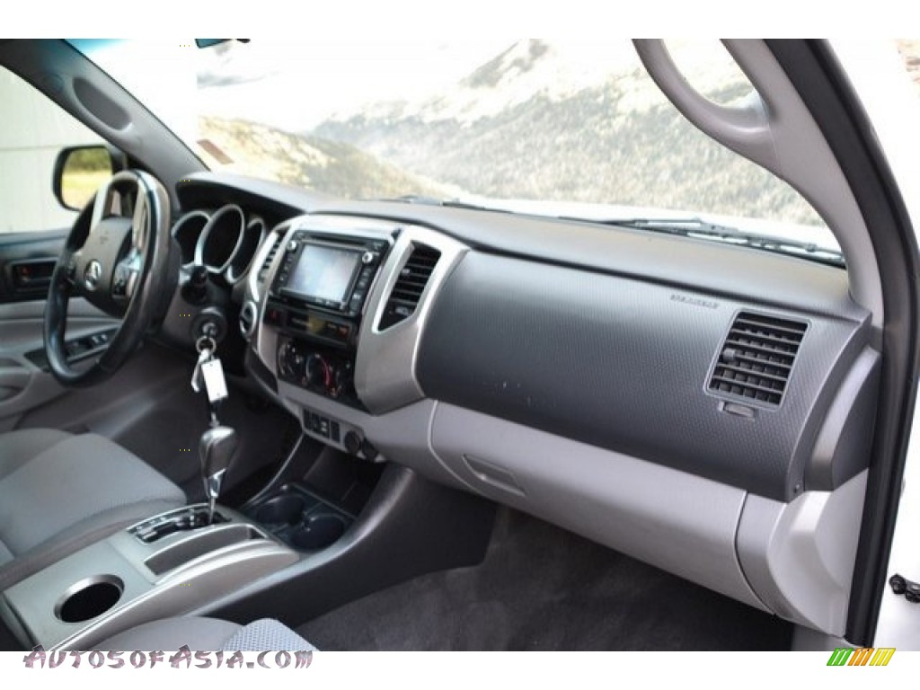 2015 Tacoma V6 Double Cab 4x4 - Magnetic Gray Metallic / Graphite photo #16