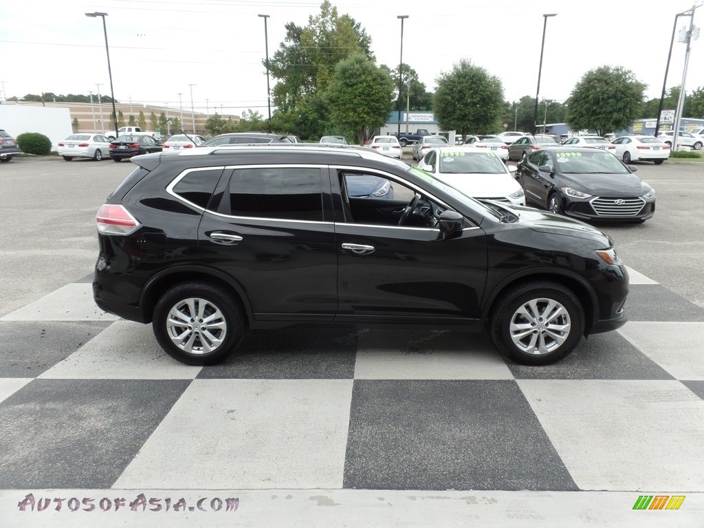 2016 Rogue SV AWD - Magnetic Black / Charcoal photo #3