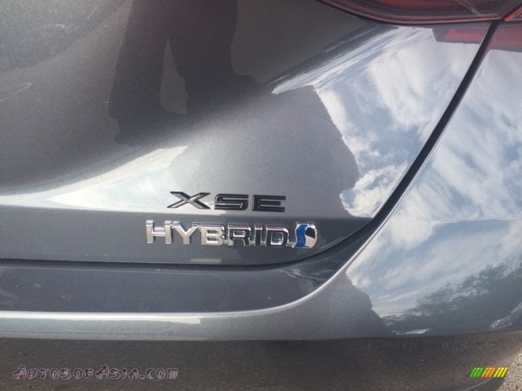 2019 Avalon Hybrid XSE - Harbor Gray Metallic / Black photo #5