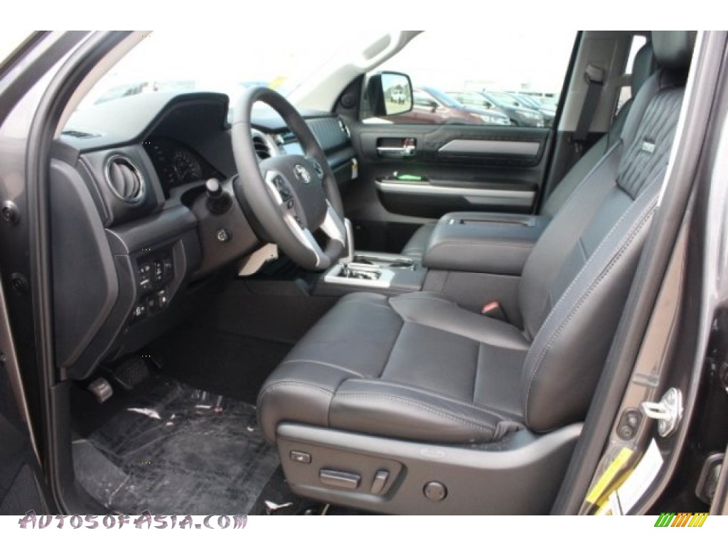 2019 Tundra Platinum CrewMax 4x4 - Magnetic Gray Metallic / Black photo #14 2019 Tundra Platinum CrewMax 4x4 - Magnetic Gray Metallic / Black photo #14