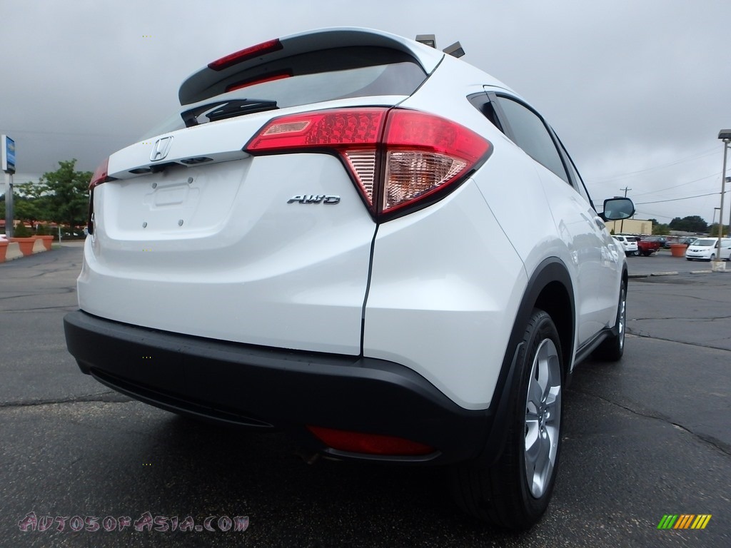 2016 HR-V LX AWD - White Orchid Pearl / Gray photo #8