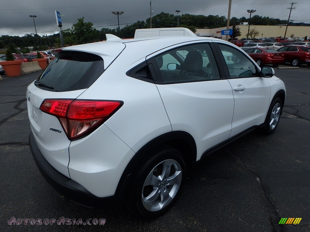 2016 HR-V LX AWD - White Orchid Pearl / Gray photo #9