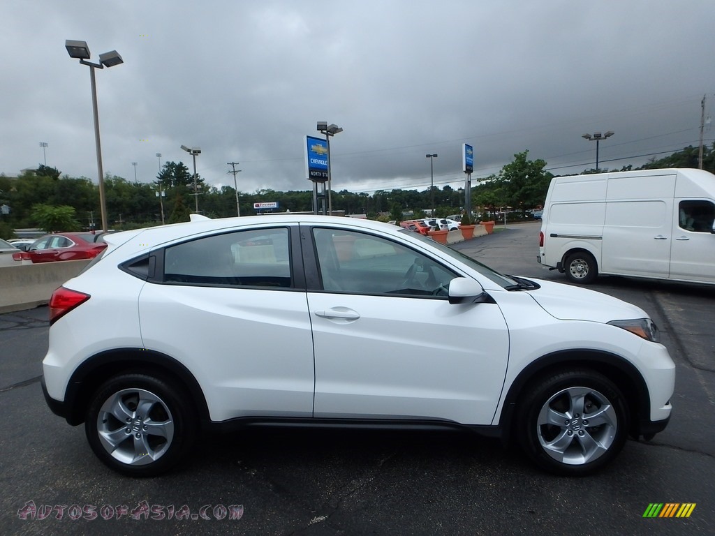 2016 HR-V LX AWD - White Orchid Pearl / Gray photo #10