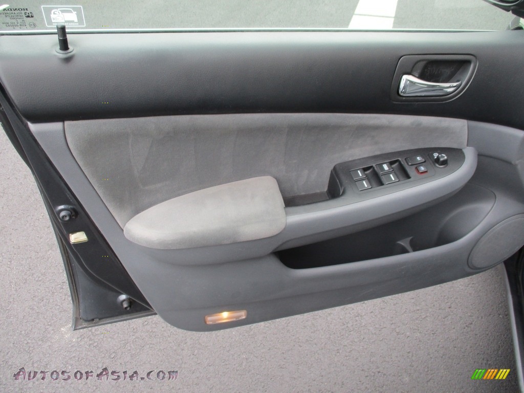 2005 Accord LX Sedan - Graphite Pearl / Gray photo #10