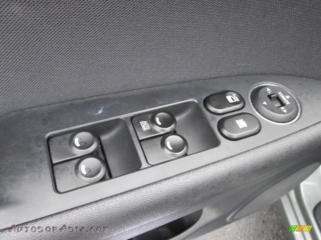 2010 Elantra Touring SE - Carbon Gray Mist / Black photo #15
