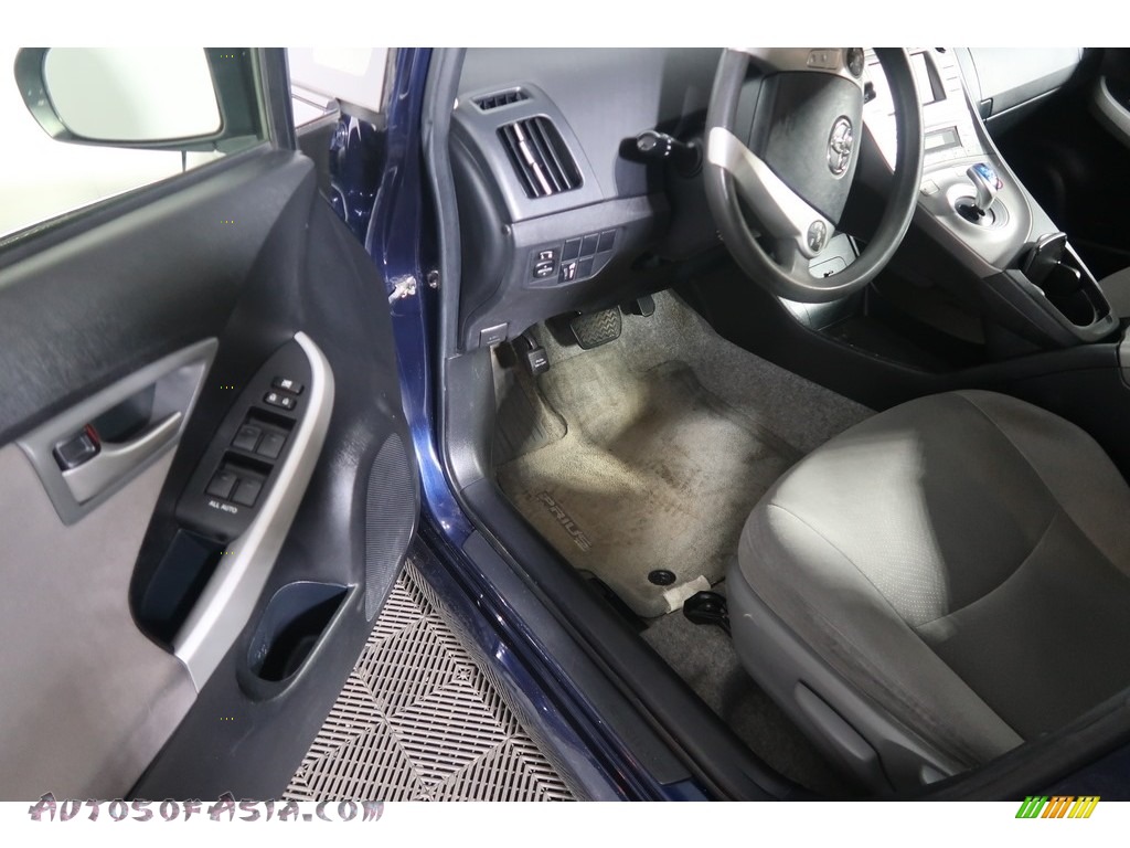2013 Prius Two Hybrid - Nautical Blue Metallic / Dark Gray photo #34