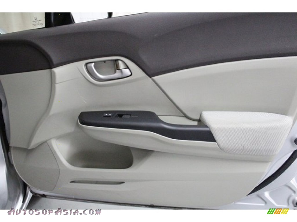 2012 Civic LX Sedan - Alabaster Silver Metallic / Gray photo #28