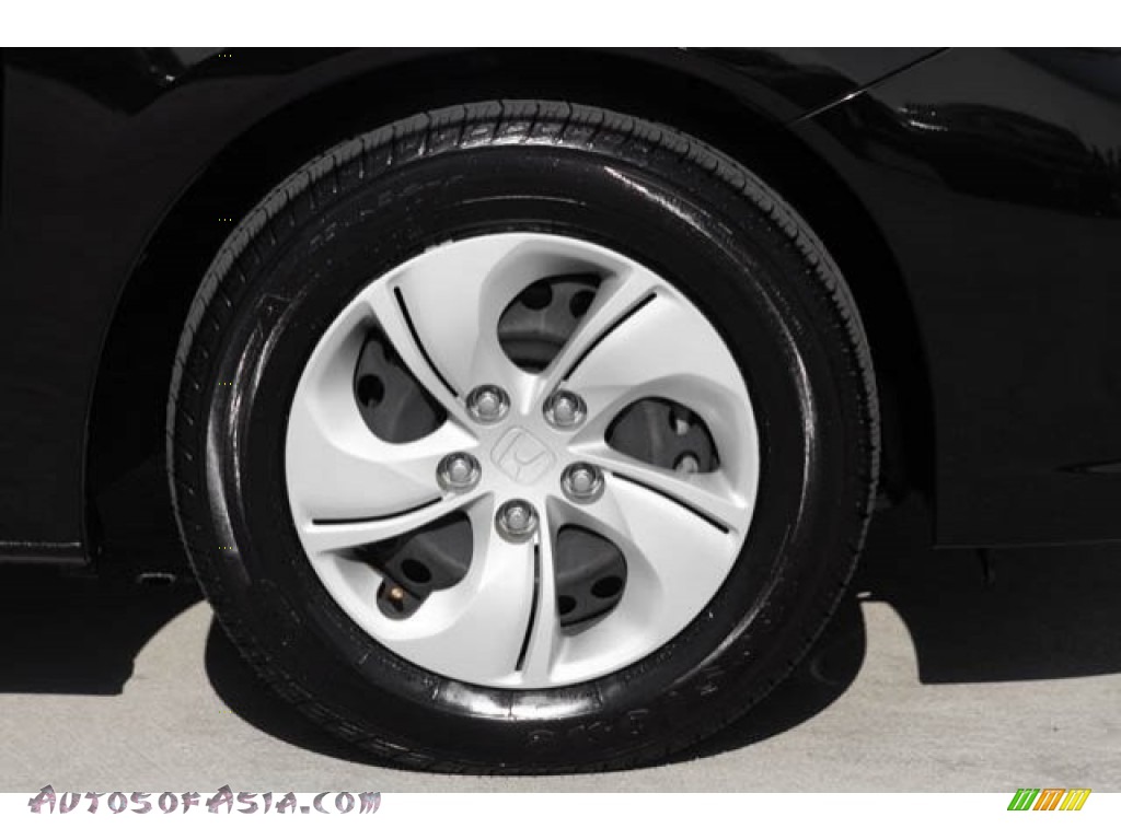 2015 Civic LX Sedan - Crystal Black Pearl / Gray photo #32