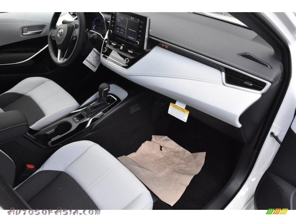 2019 Corolla Hatchback SE - Blizzard White Pearl / Moonstone photo #10